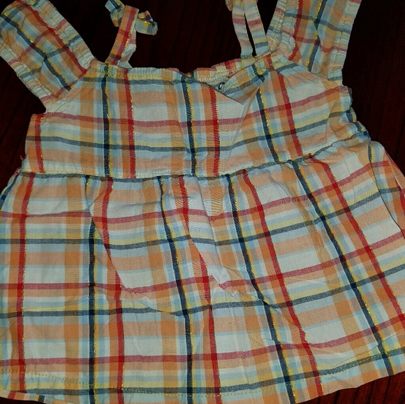 ****SOLD**** Cute multi color top - Picture 3 of 4