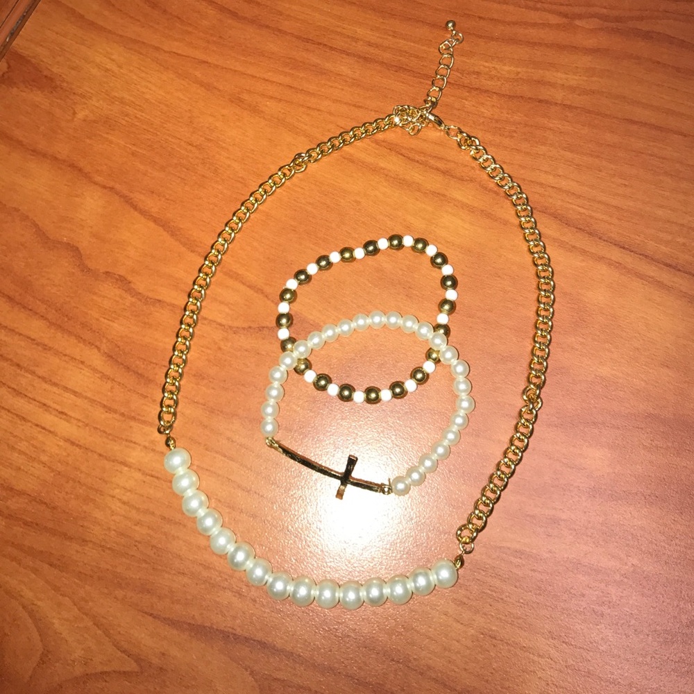 Necklace & Bracelet set