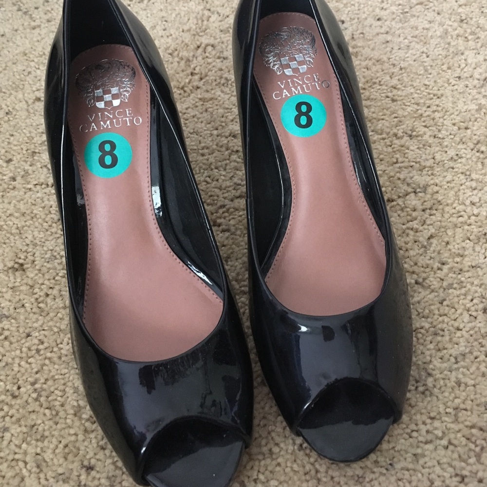 Vince Camuto black patent leather peep toe heels