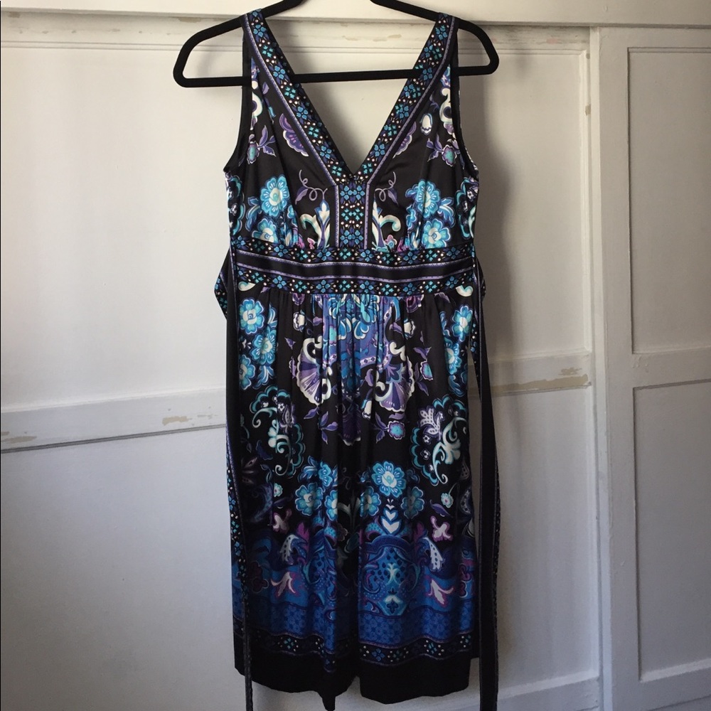 Multi-colored patterned dress