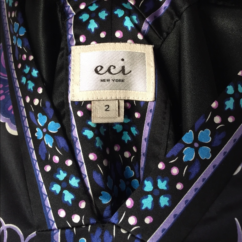 Multi-colored patterned dress - Picture 5 of 5