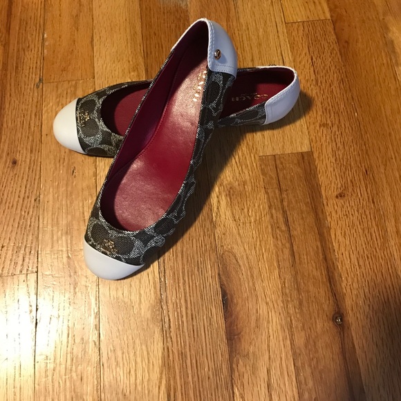 Coach flats - Picture 2 of 3