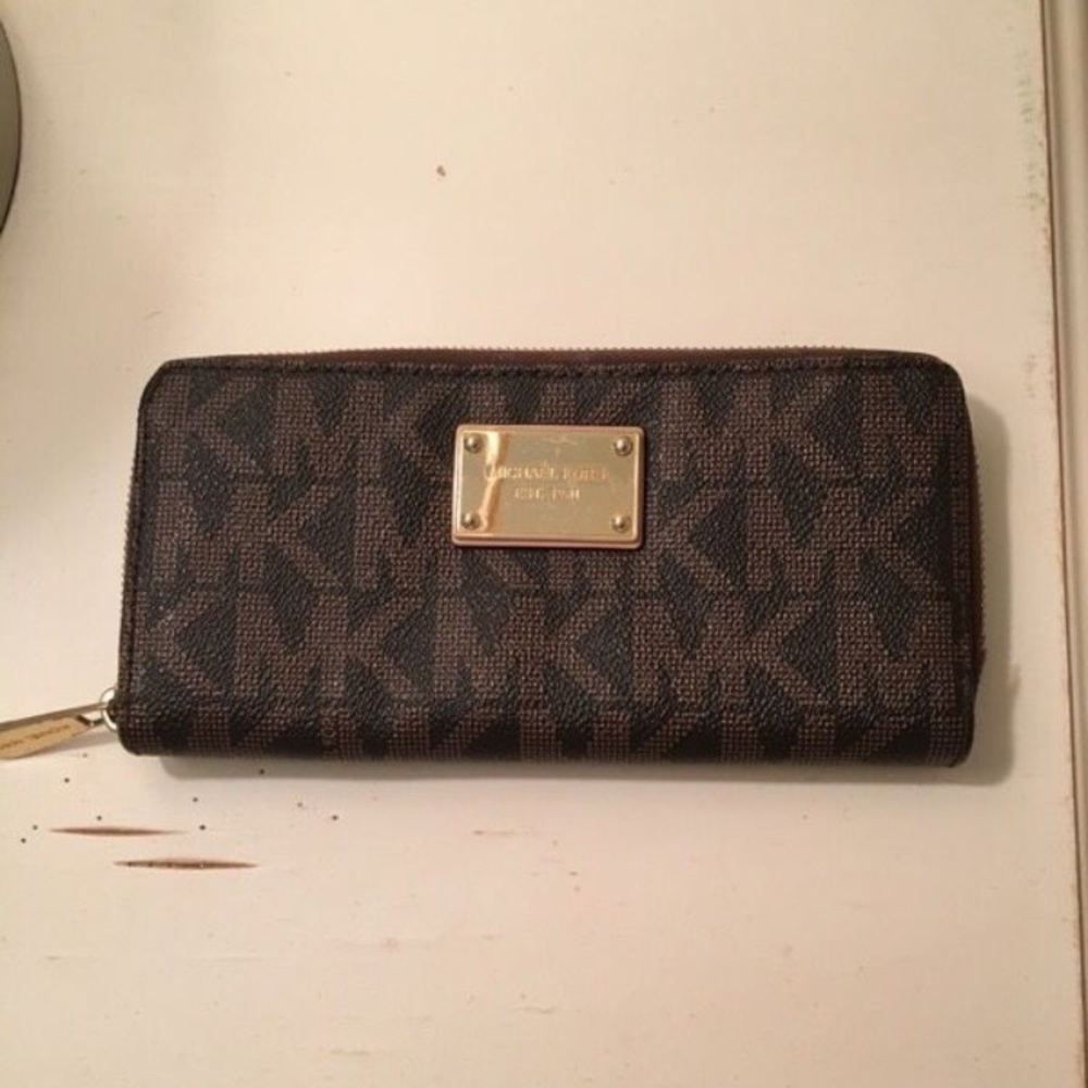 Michael Kors signature zip around wallet