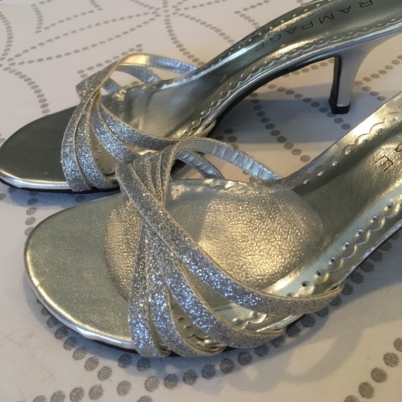 Silver dancing shoes - Picture 2 of 4
