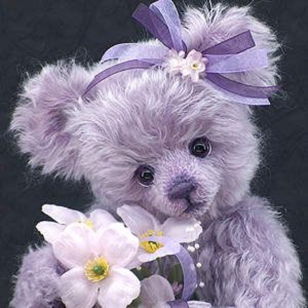 Meet your Posher, Chloe