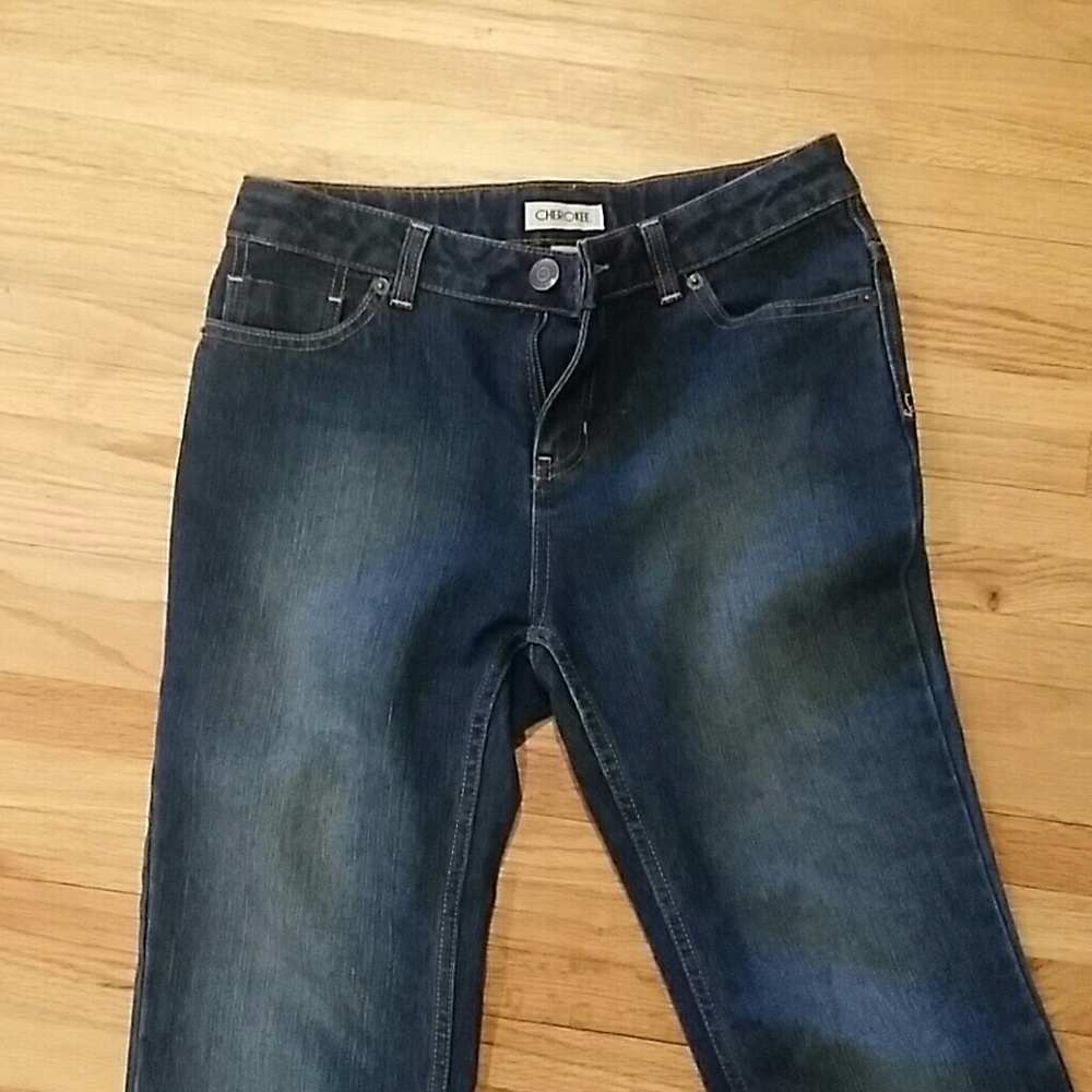 Jeans - Picture 2 of 3