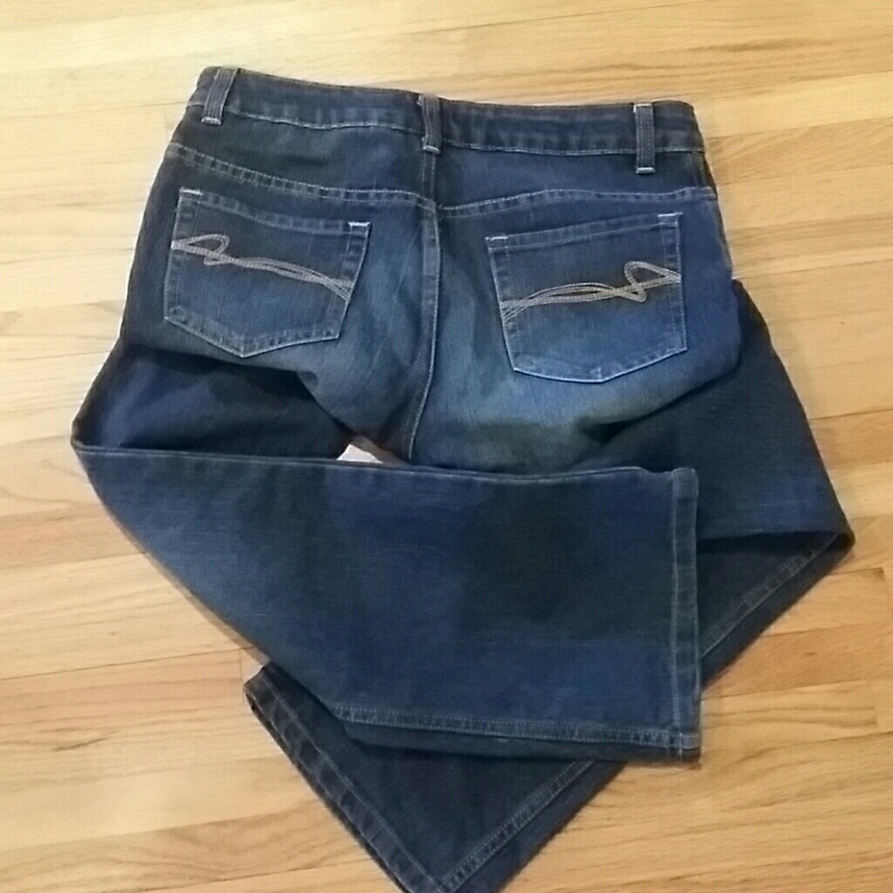 Jeans - Picture 3 of 3