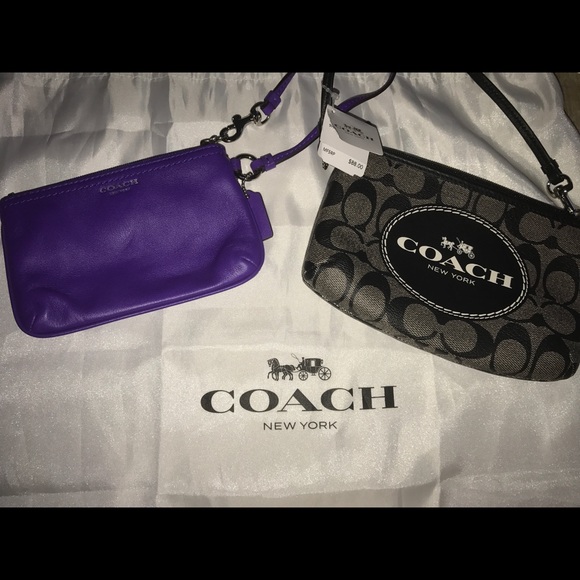 Brand New Coach Wristlet - Picture 3 of 3