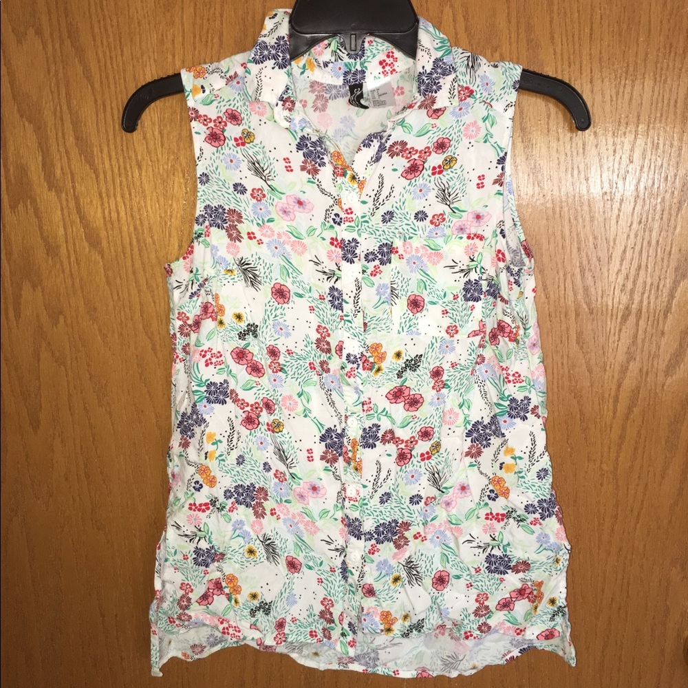 H&M Collared Tank - Picture 2 of 3