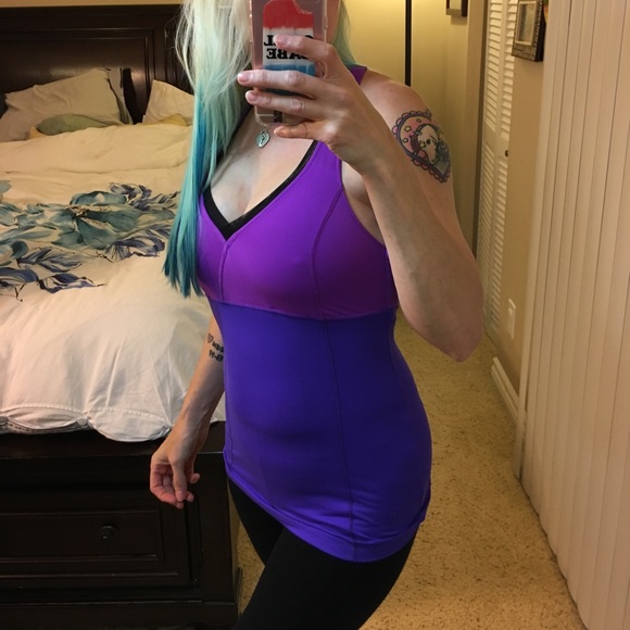 great cond VSX Workout tank top - Picture 3 of 8