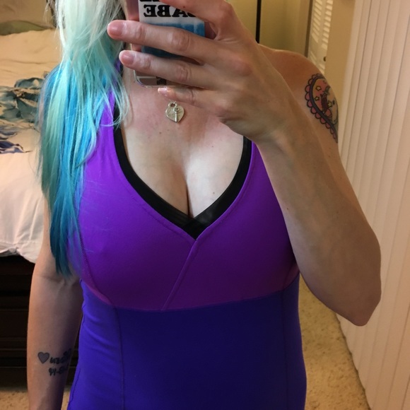 great cond VSX Workout tank top - Picture 4 of 8