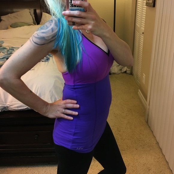 great cond VSX Workout tank top - Picture 5 of 8