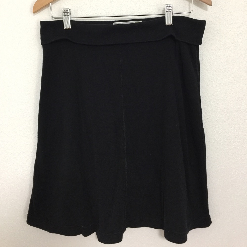 Size Large black Old Navy cotton blend skirt