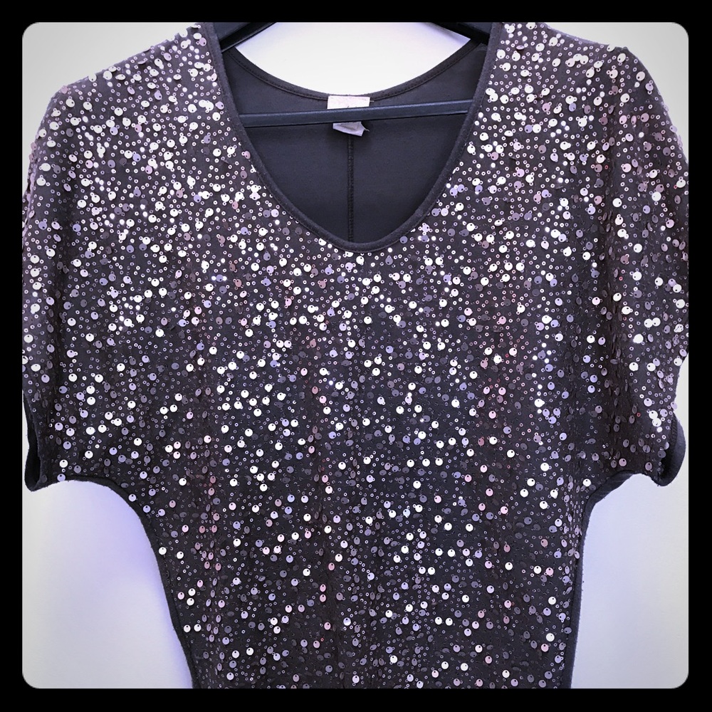 Gray sequin top