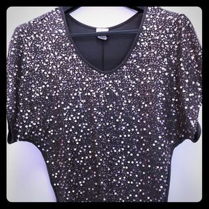 Gray sequin top