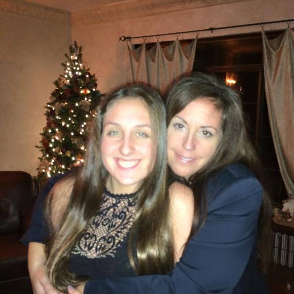 Meet your Posher, Lisa - Picture 1 of 1