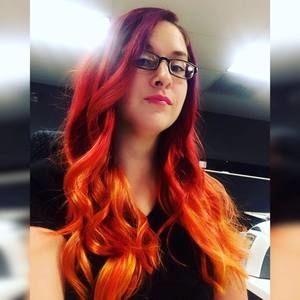 Meet your Posher, Caitlin