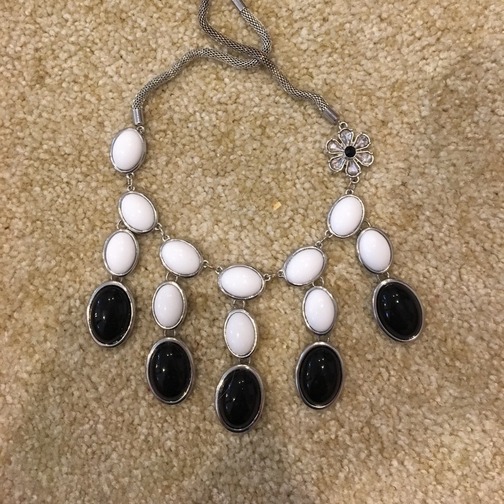 Statement necklace