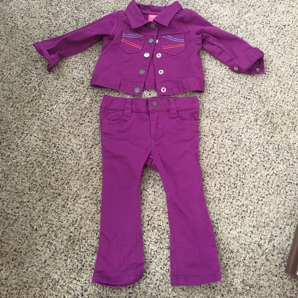 Cute jacket and pant set. Size 12month