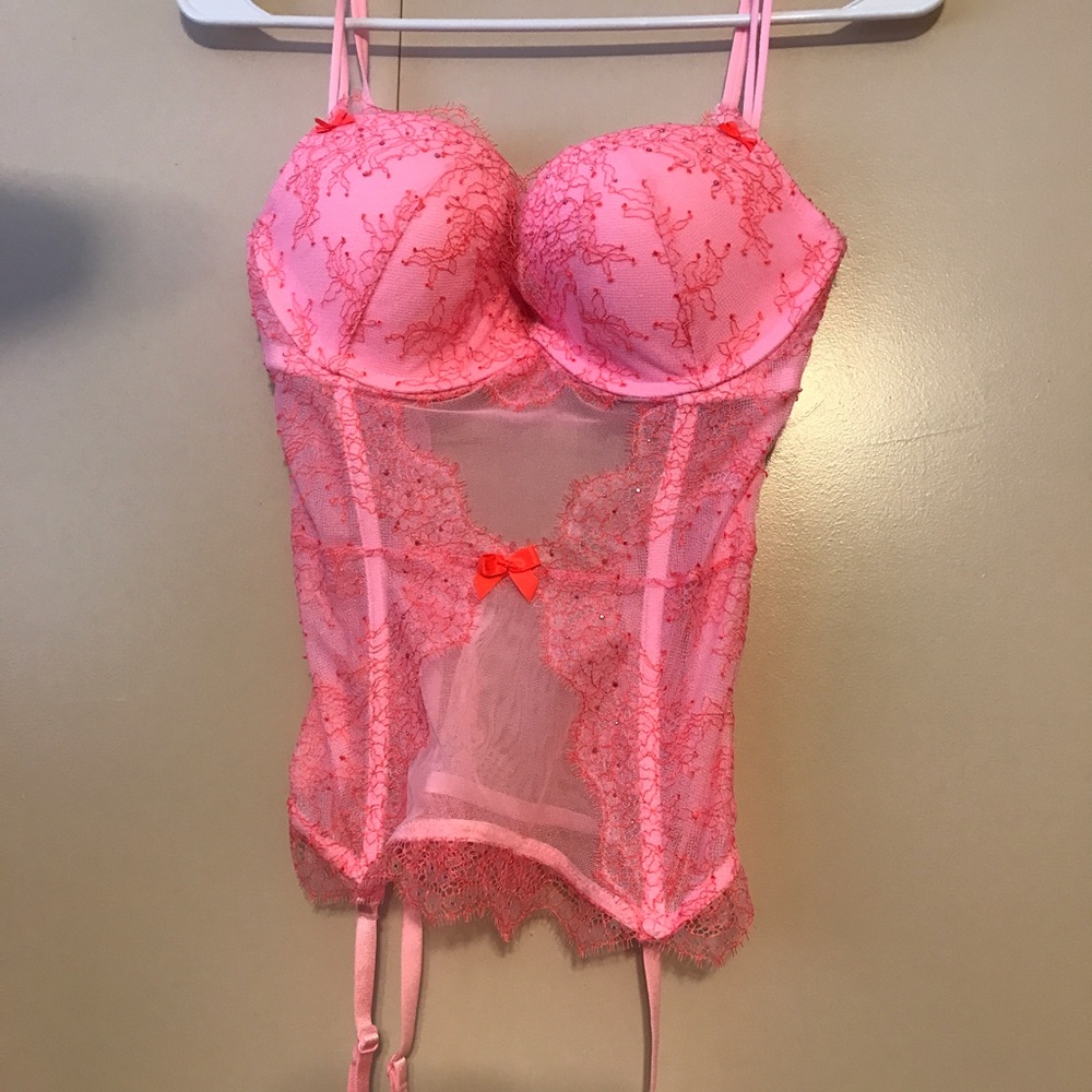 Victoria's Secret Lingerie 34D