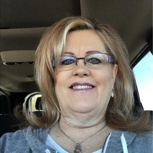 Meet your Posher, Vicki