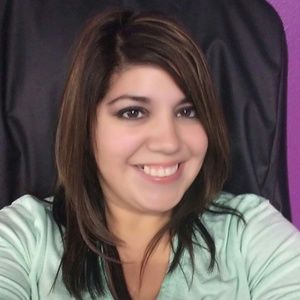Meet your Posher, Vanessa