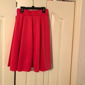 Pleated Midi skirt