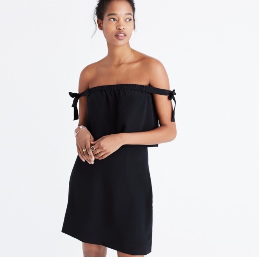 🎉HP NWT 🎉Madewell Silk Off the Shoulder Dress