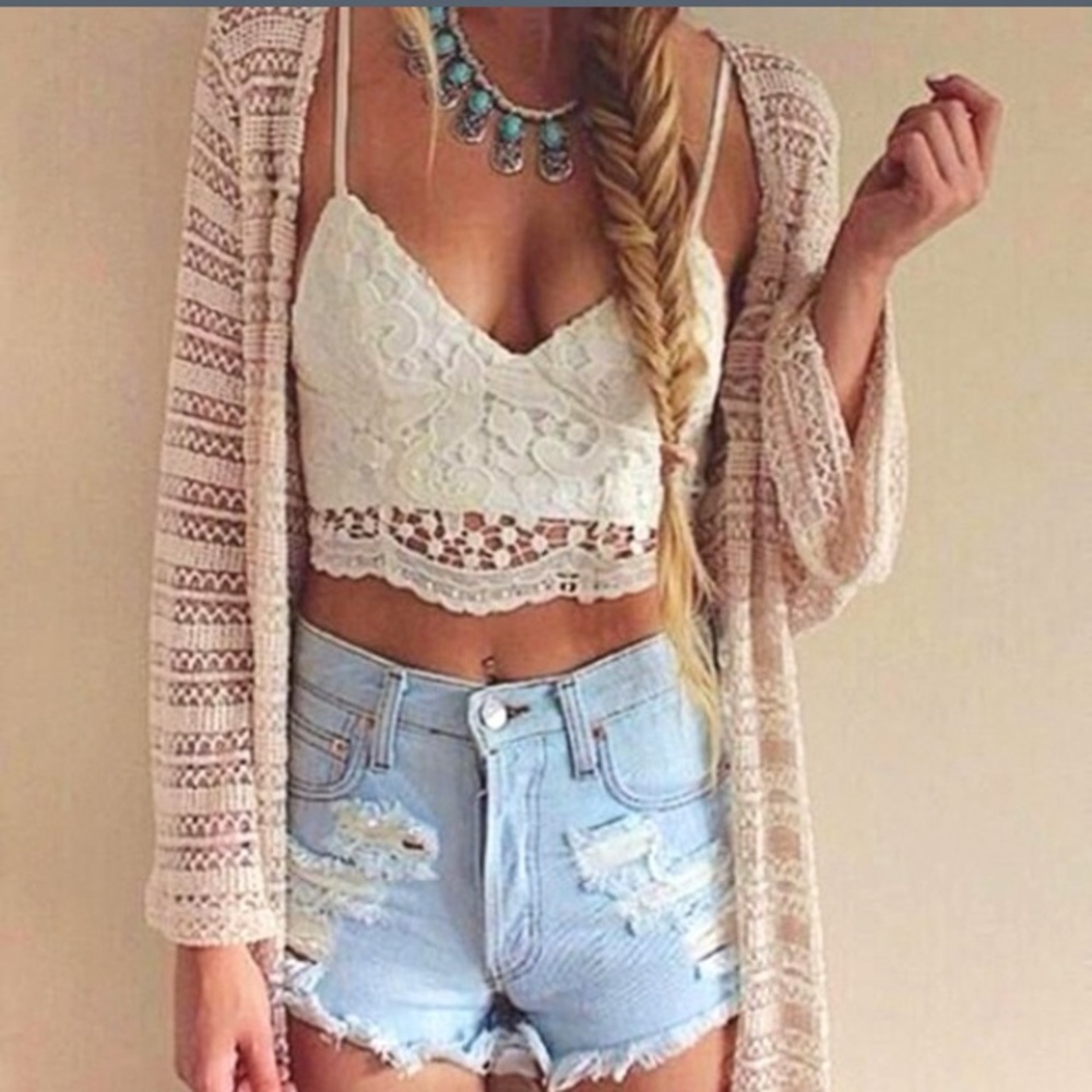 Gorgeous sexy lace bralette black/white