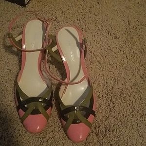 Womens shoes