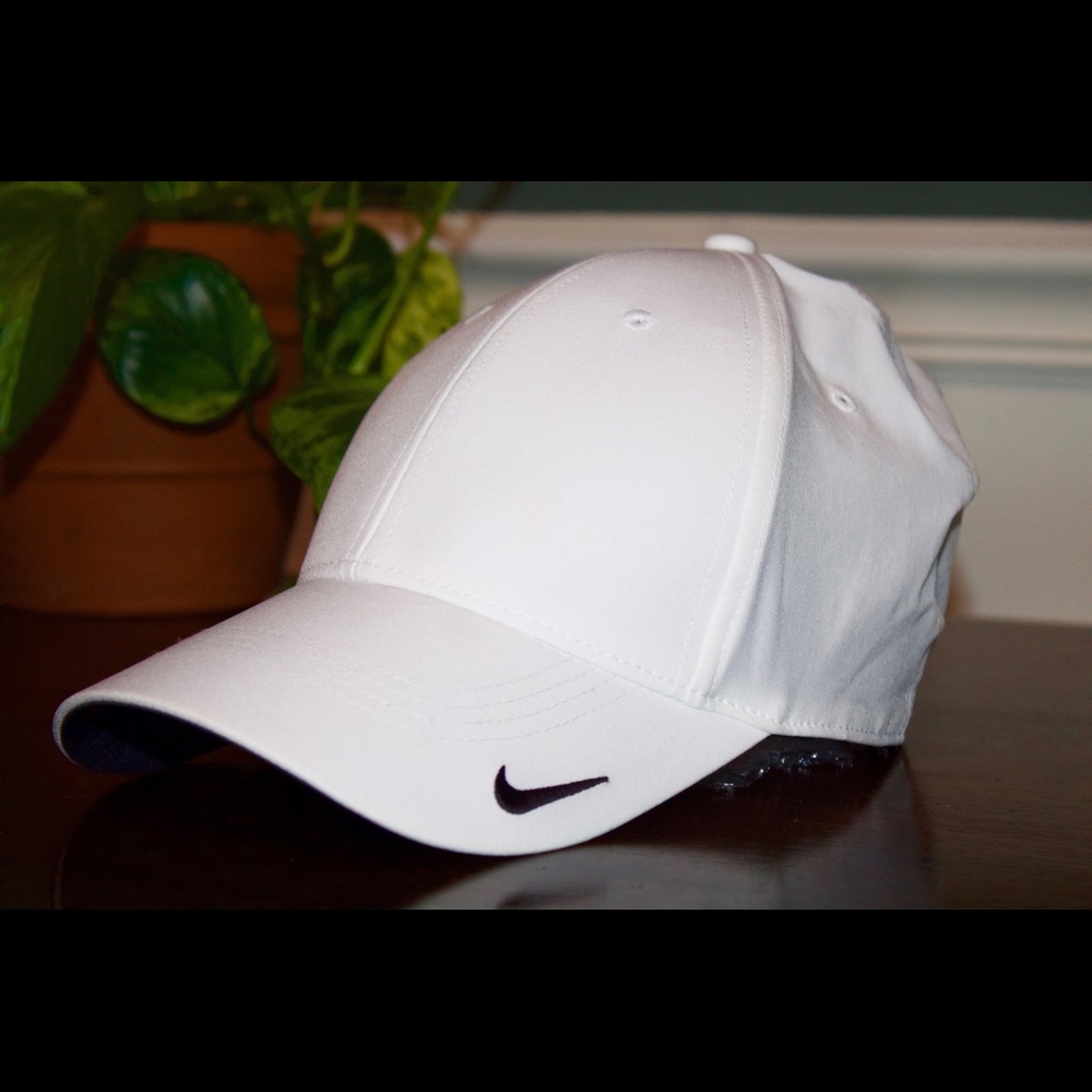 Nike white hat