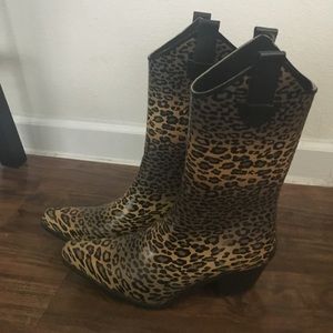 Cheetah rain boots
