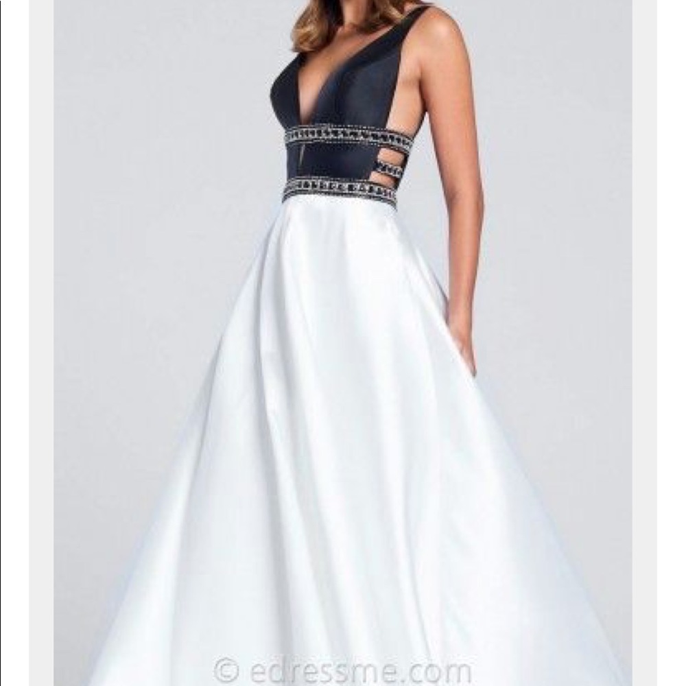 Black and white prom dress - Picture 3 of 4