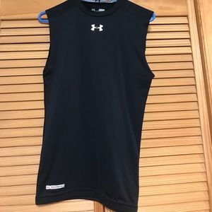 Under Armour compression shirt Fitted size medium