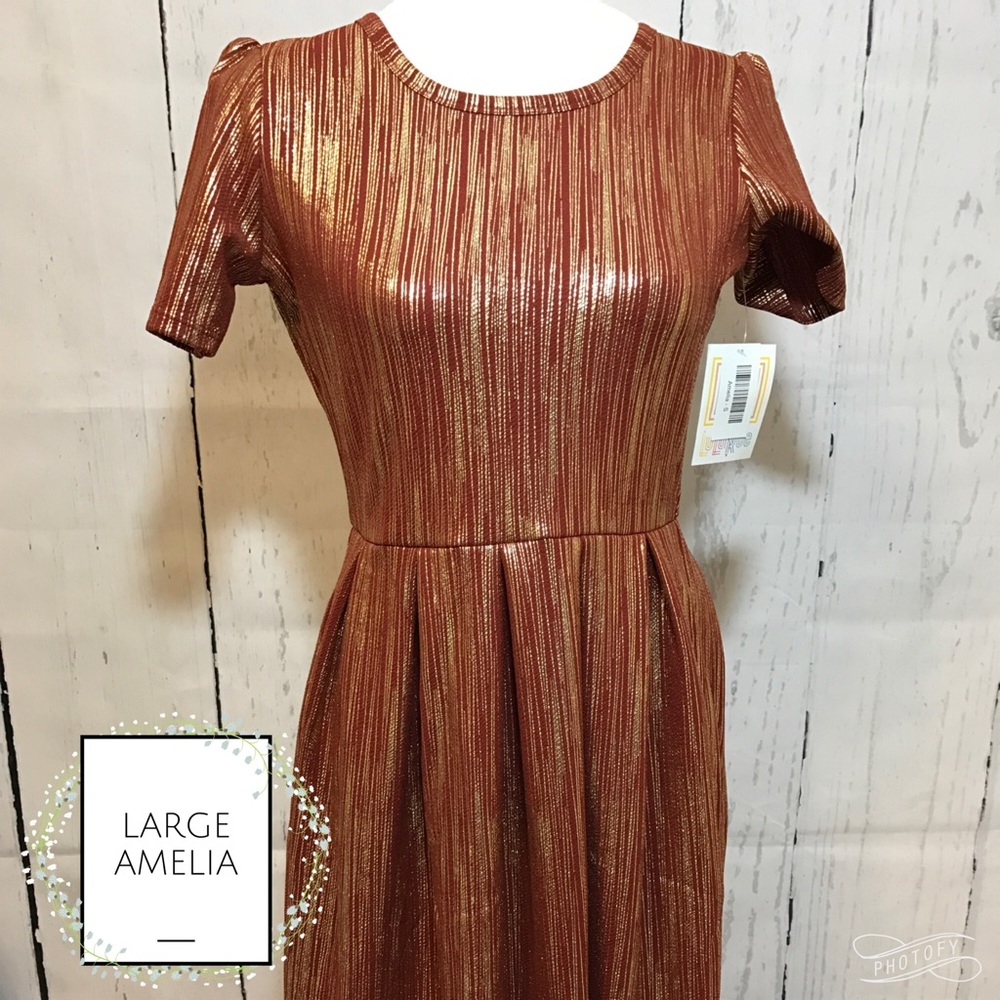 Large Elegant Amelia