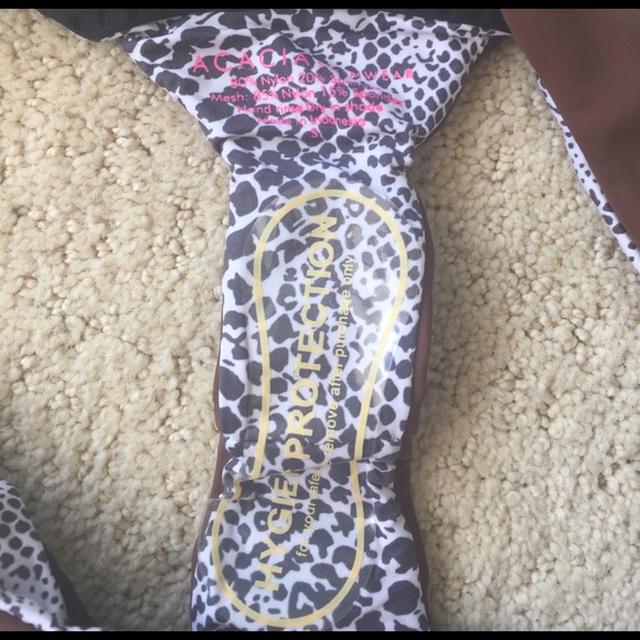 ❌SOLD❌NWT Acacia Pavils Bottoms - Picture 4 of 4