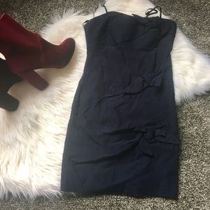 Navy bow strapless dress