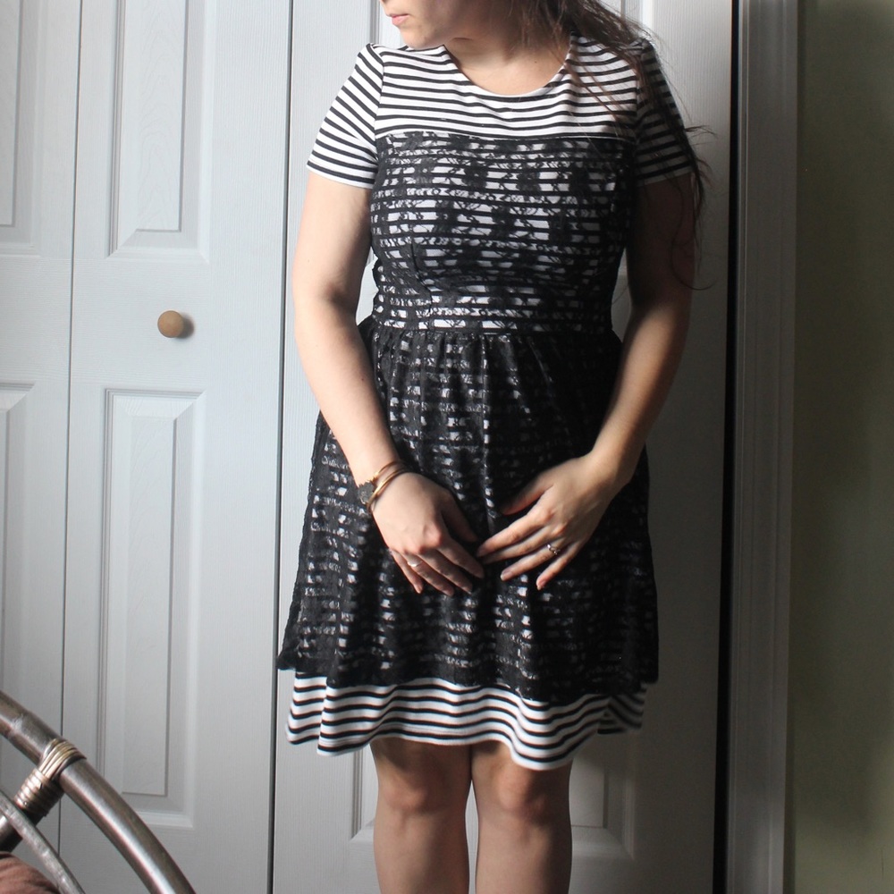 Lola Skye London striped lace overlay skater dress