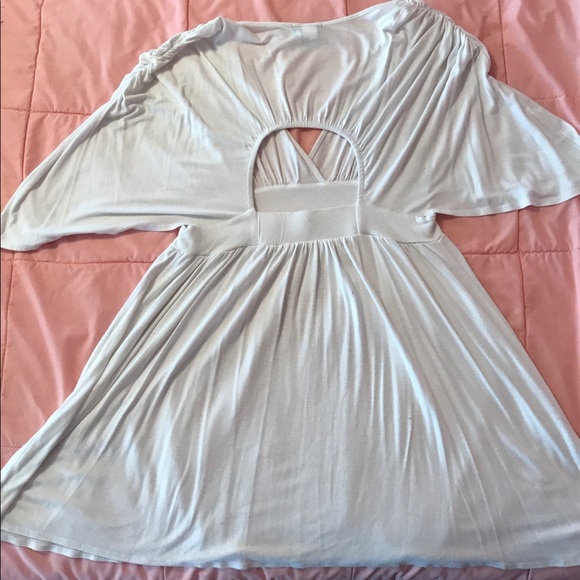 Moda International White Tunic/Coverup - Picture 2 of 2