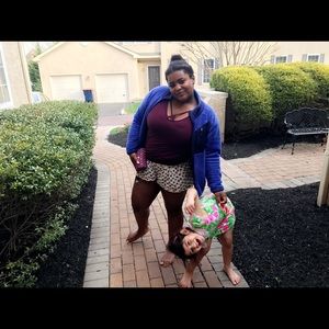 Meet your Posher, Lior