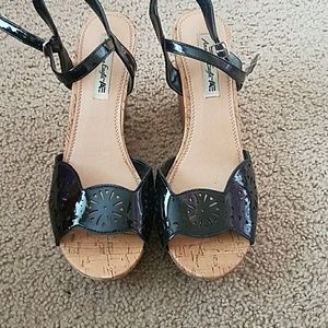 American eagle 3 inch platform sandals