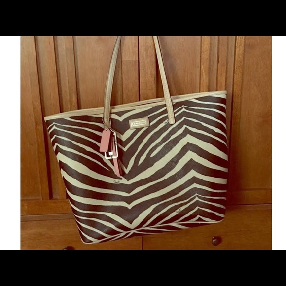 Coach Handbags - ♣️NEW♣️ Large Coach Zebra Tote