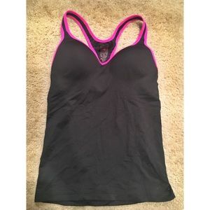 VS Pink Yoga Push-up Sports Tank