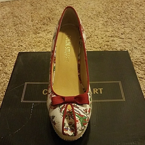 Colin Stuart Floral Peep Toe Wedges - Picture 2 of 4