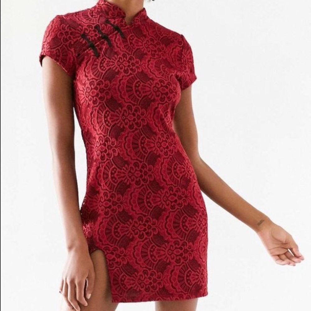 Ecoté Band Collar Lace Bodycon Mini Dress UO - Picture 2 of 3