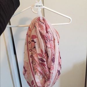 Infinity scarf