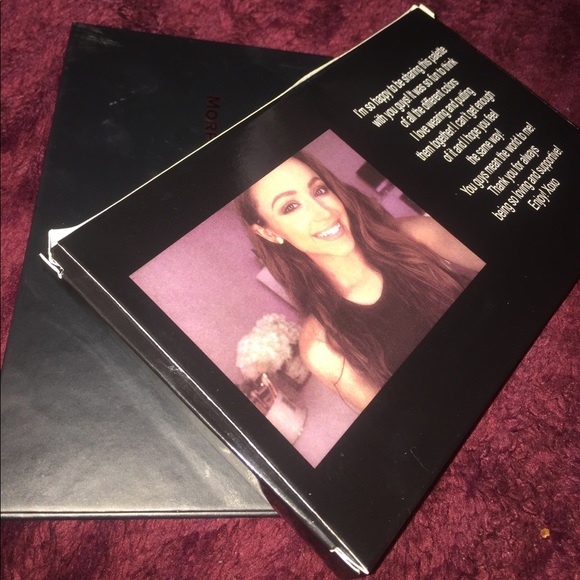 Makeup don't use it and need the money - Picture 6 of 6