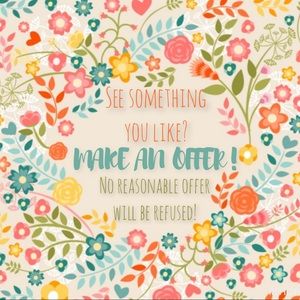 💕🛍 MAKE AN OFFER! 🛍💕