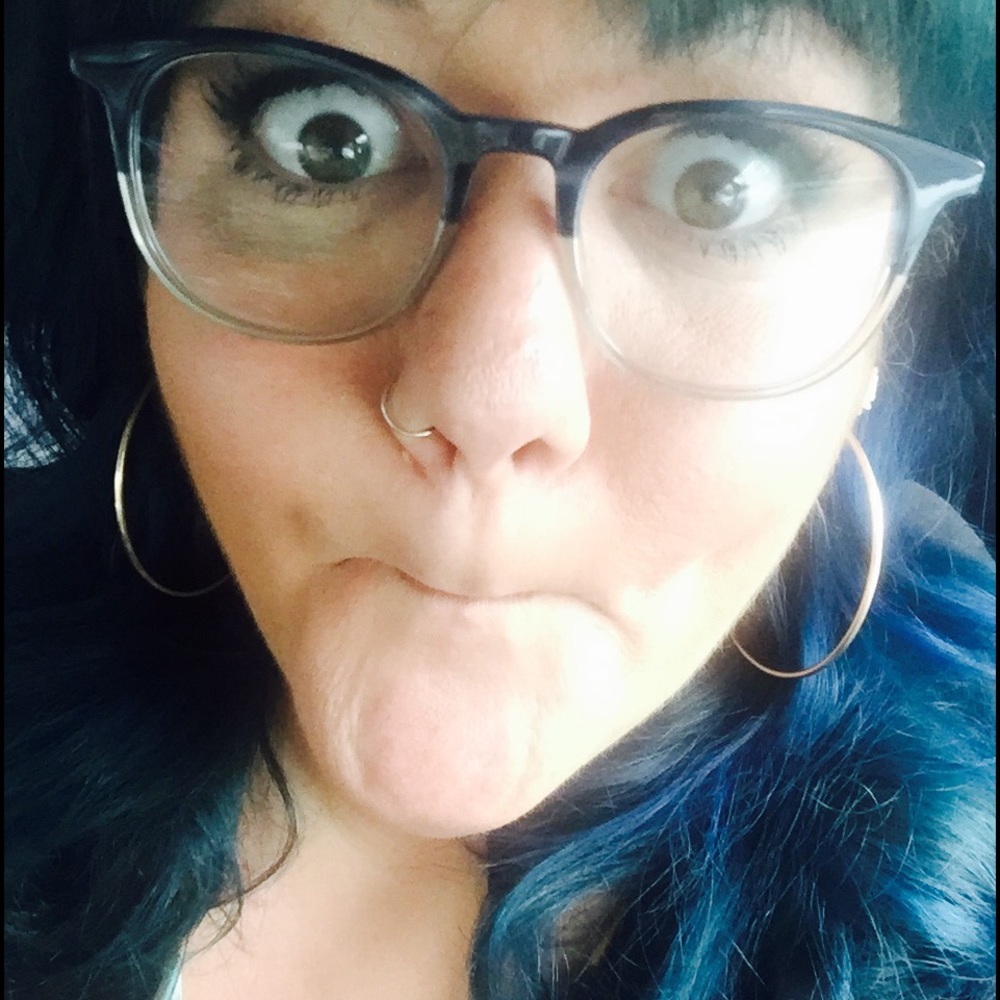 Meet your Posher, Christy