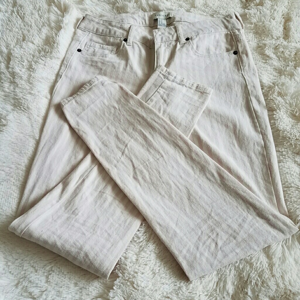 NWOT Forever 21 Skinny Jeans
